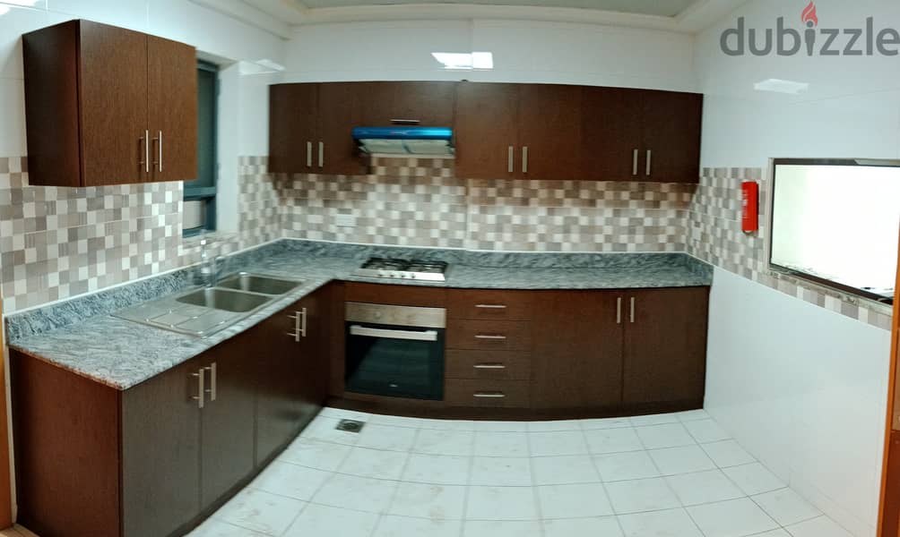 5AK6-Modern 2bhk flat for rent with sharing pool in Bousher شقة للايجا 2