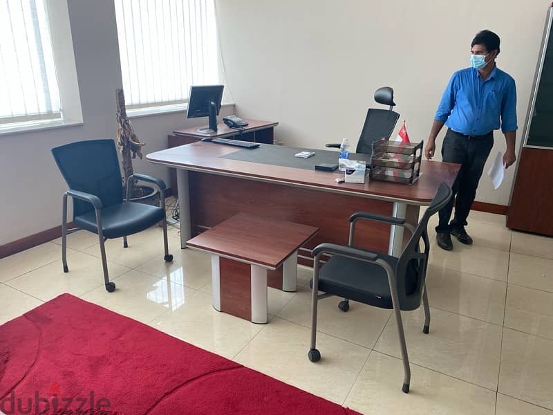 Office Furnitures for sale Free fittings within muscat 5
