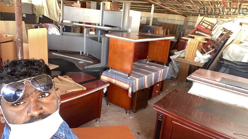 Office Furnitures for sale Free fittings within muscat 6