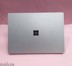 8th generation core i7 8gb ram 256gb ssd 13-5 inch touch screen micros