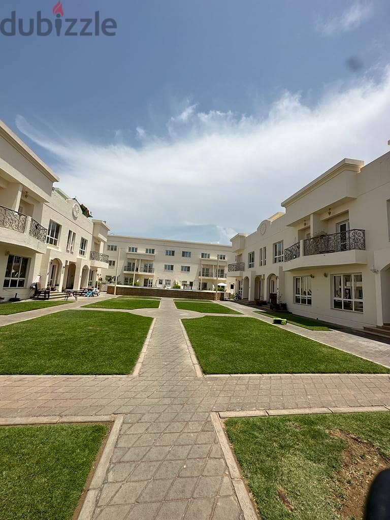 5AK1-Lovely residence complex, 5 BHK villas for rent in Boucher Almona 0