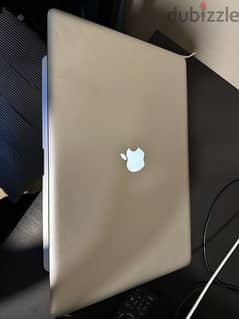 Macbook Pro 17in (2011)