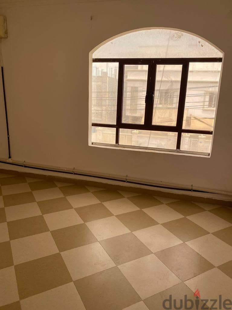 A room for rent in alaziba FOR 120 OMR 2