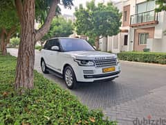 Range Rover Vogue 2016 full option GCC spec looks and drives like new 0