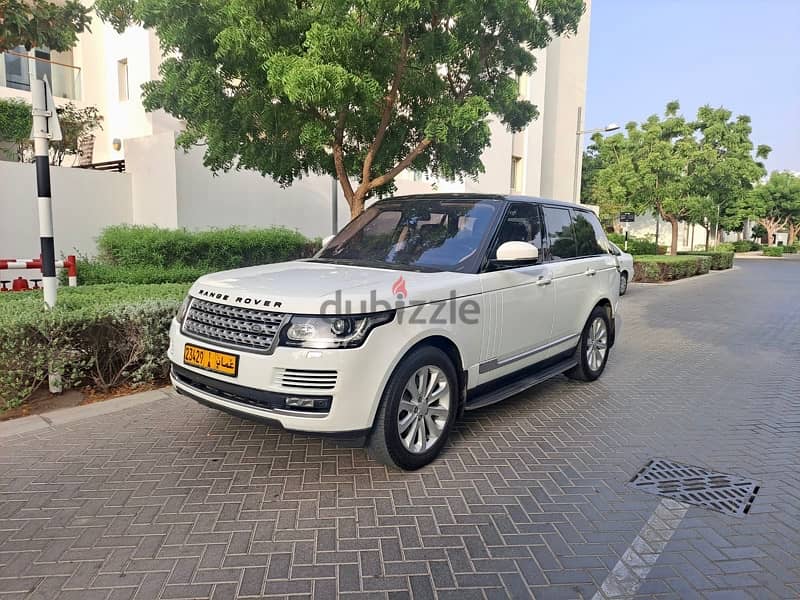 Range Rover Vogue 2016 full option GCC spec looks and drives like new 14