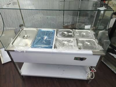 bain marie with four five and six bowle