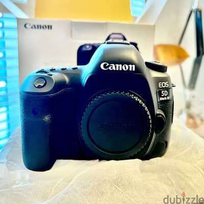 Canon EOS 5D Mark IV 30.4MP Digital SLR Camera - Black (Body Only)