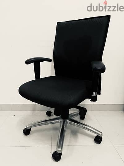 Civil Chair (black) / Office Chair