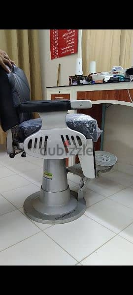 Barber chair 1