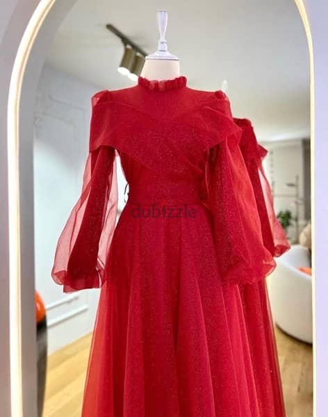 Red Hijabi Part Dress For Rent 0