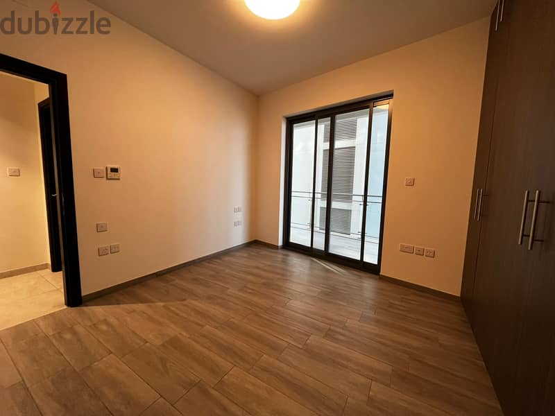 2 BR Freehold Corner Apartment in Muscat Hills 6
