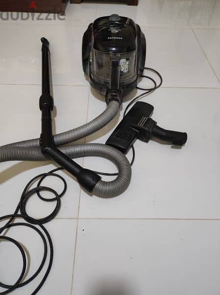 Samsung Vaccum cleaner 1