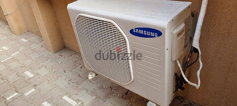 Samsung Split Ac 1.5 ton for sale. Recently done the service. 4