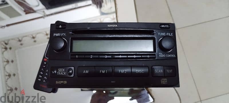 toyota yaris CD player radio fm. made in thailand 1