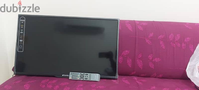 32 inch LED TV hardly used 3