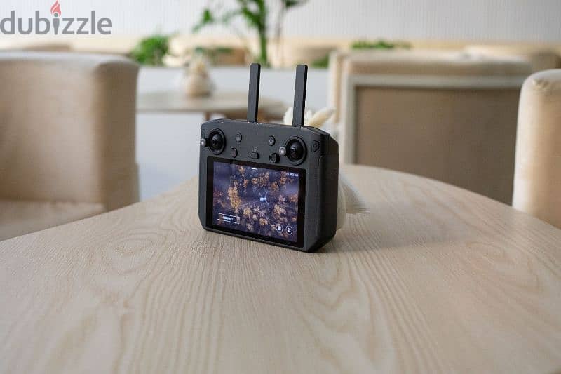 ريموت سمارت كنترول DJI smart controller المميز والخطير 13