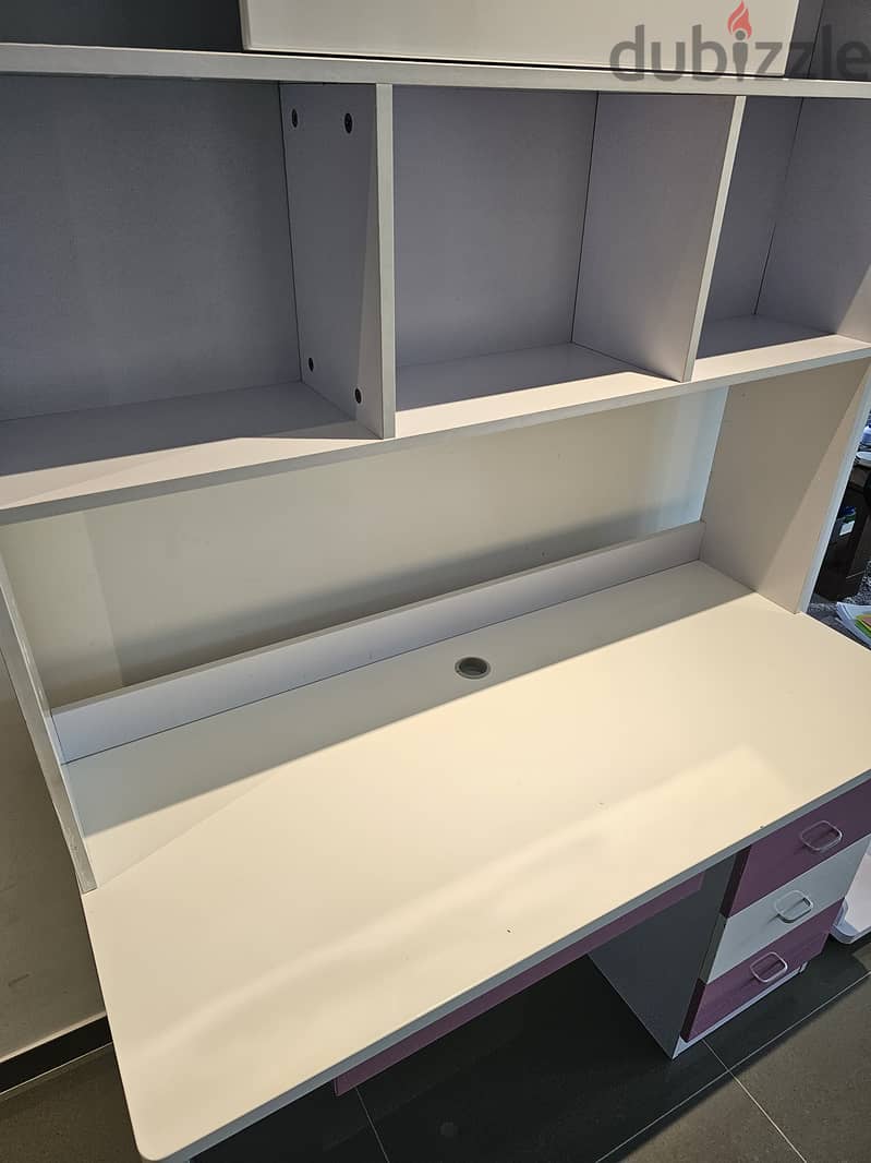 Desk With Shelves Above 1
