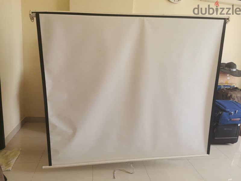 Projector Screen 1