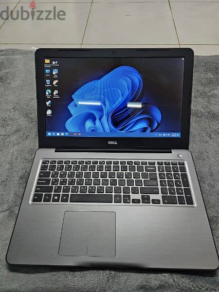 Dell i5/ 8 GB RAM/ 512GB 0