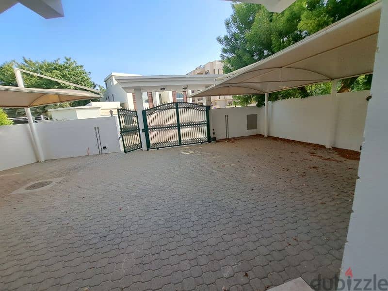 ve4y nice villa in MsQ excellent location 5