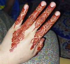 henna artist. . . available all time