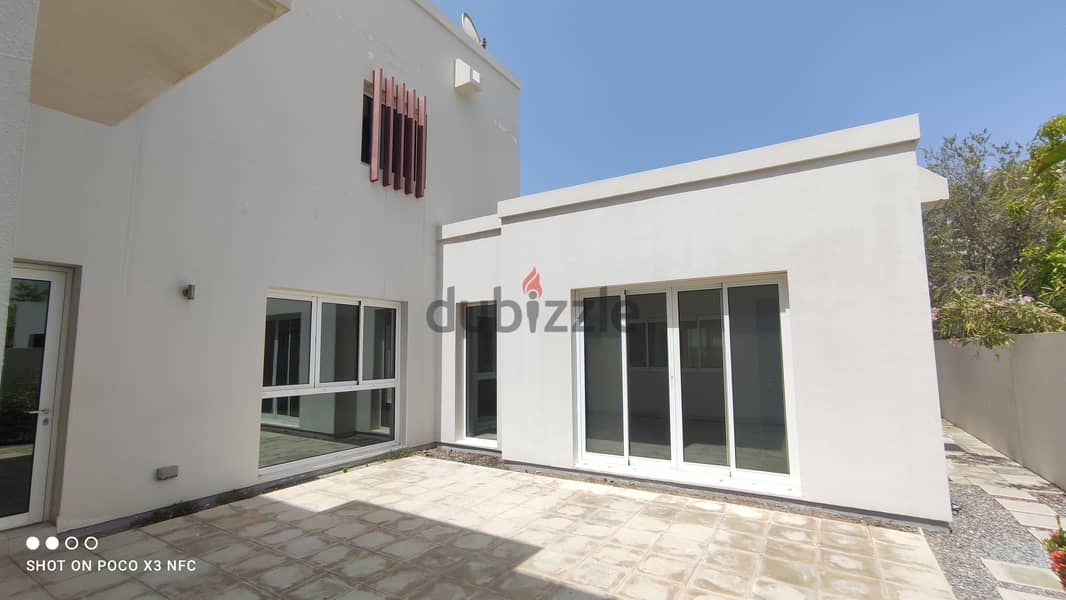 5 Bedroom Villa in Al Mouj facing Lake 16