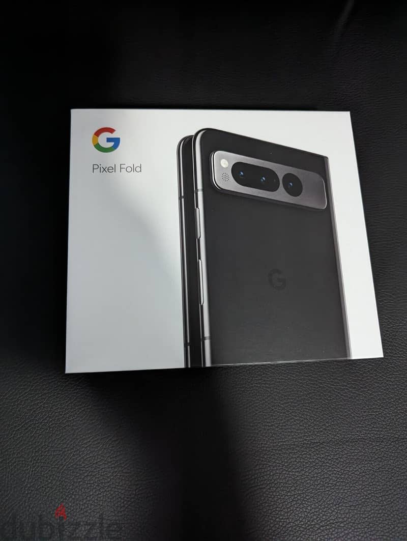 Google Pixel Fold 5G (Unlocked) Obsidian Plus Google Pixel Watch 1