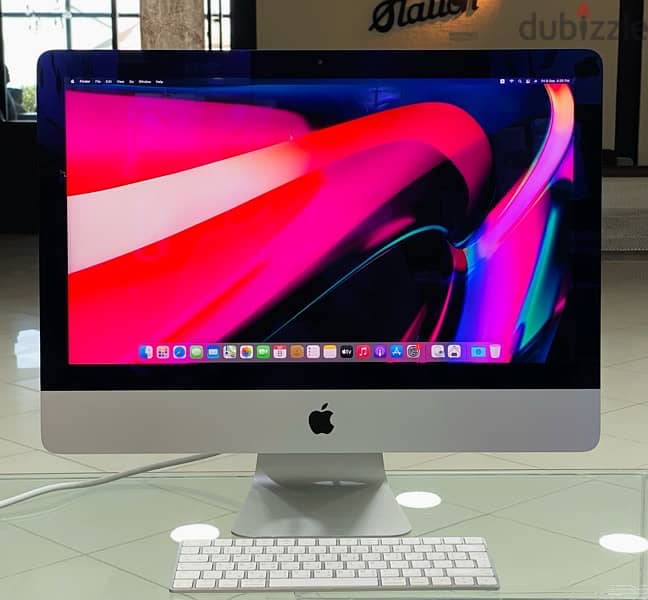 iMac (21.5" 4K 2015) 16GB, 512GB SSD Clean Condition.  +968 94077314 1