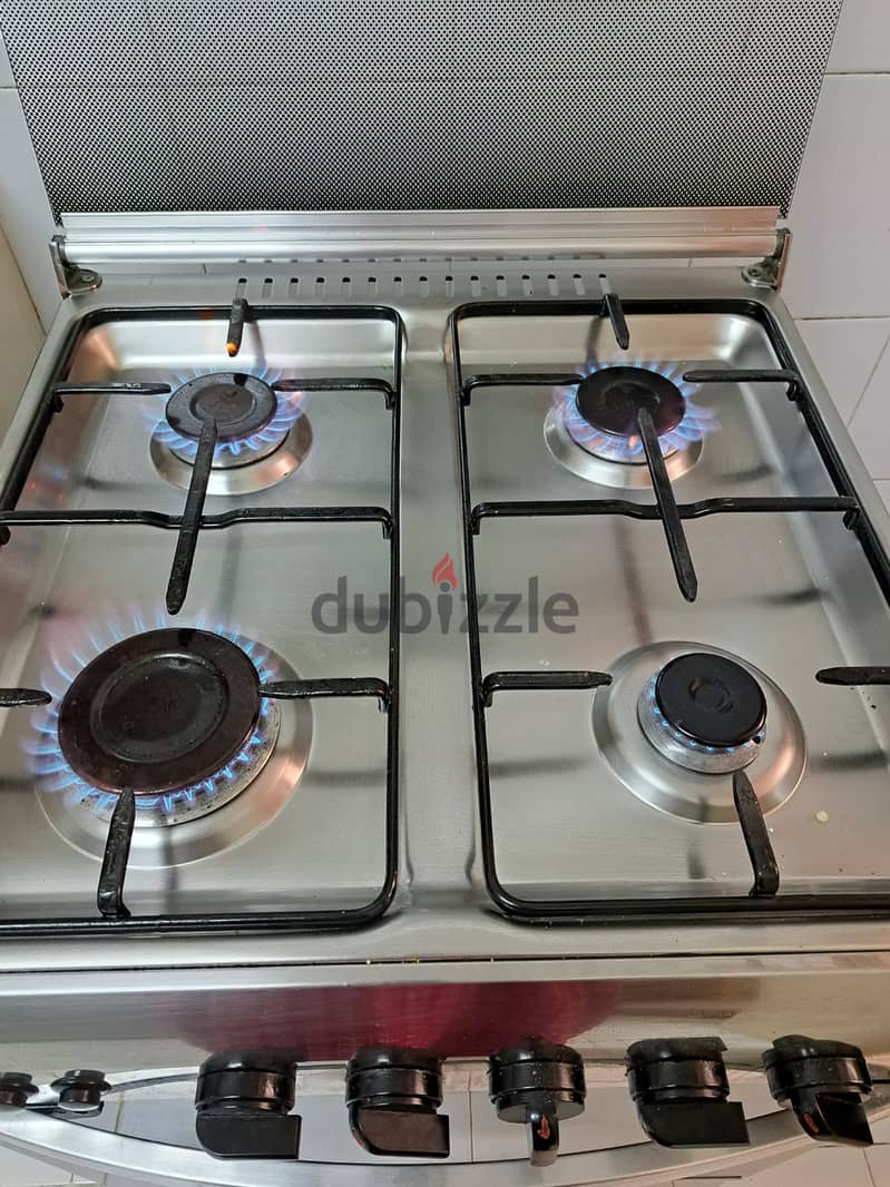 COOKING RANGE 4 BURNER 2