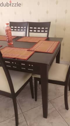 DINNING TABLE WITH 4 CHAIRS