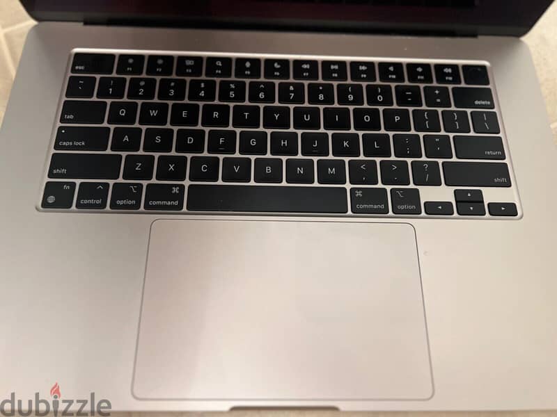 Apple MacBook Air 15.3 Gold 1