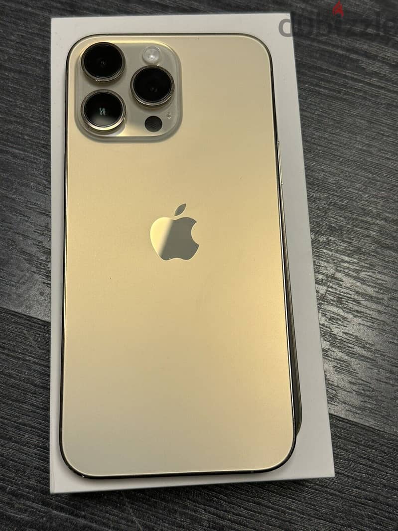 Apple iPhone 14 Pro Max - 128GB - Gold 3