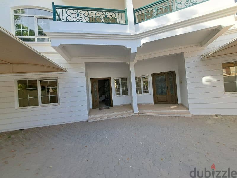 Nice villa in Madinat Sultan quiet area 1