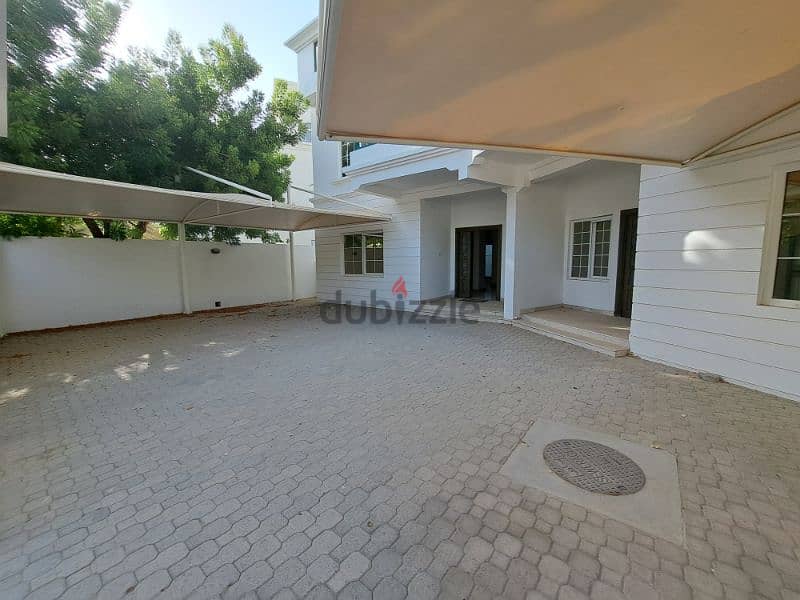 Nice villa in Madinat Sultan quiet area 5