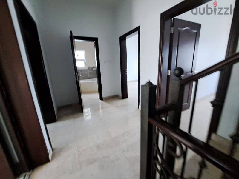 Nice villa in Madinat Sultan quiet area 14