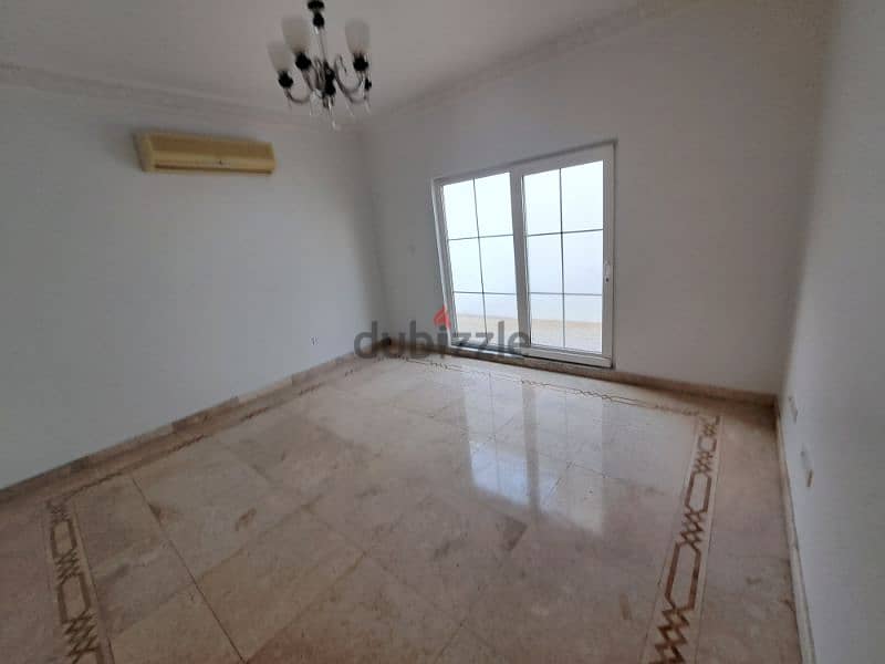 Nice villa in Madinat Sultan quiet area 16