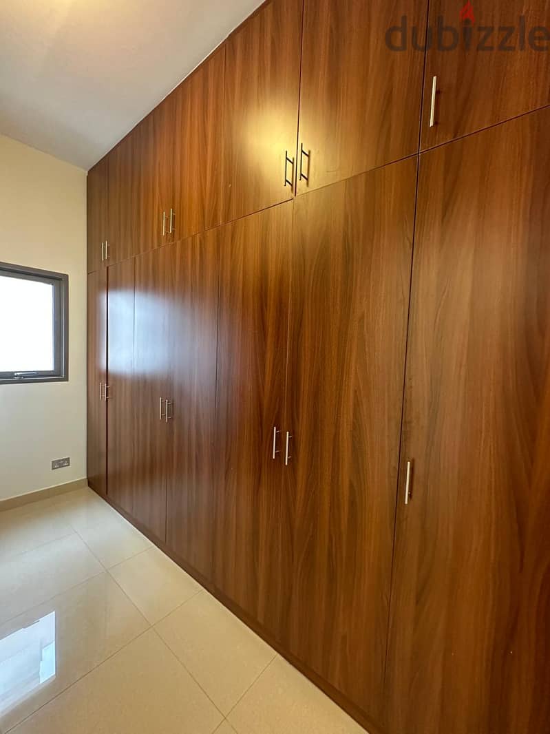 3Ak3-Luxurious 5BHK Villa for rent in Madinat S. Qabous near British Sc 15