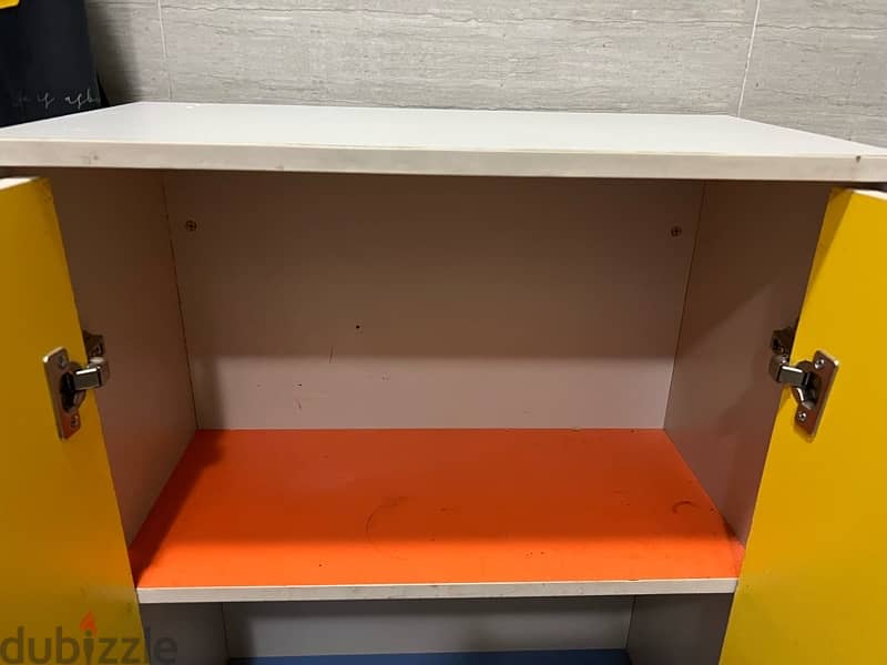 shelves , wardrobe shelf good condition 3