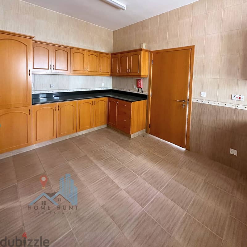QURM | WELL MAINTAINED 4+1 BR COMMUNITY VILLA FOR RENT 1