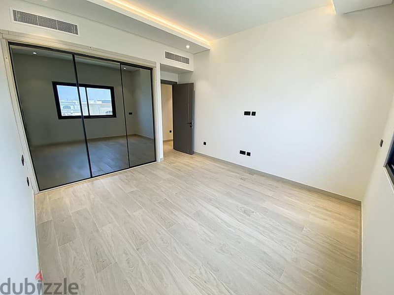 Cozy two bedroom apartment with open well equipped kitchen with modern 6