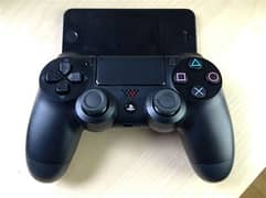 PS4 CONTROLLER - EXCELLENT CONDITION (BARELY USED)