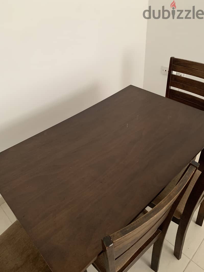 Dining Table with chairs 0