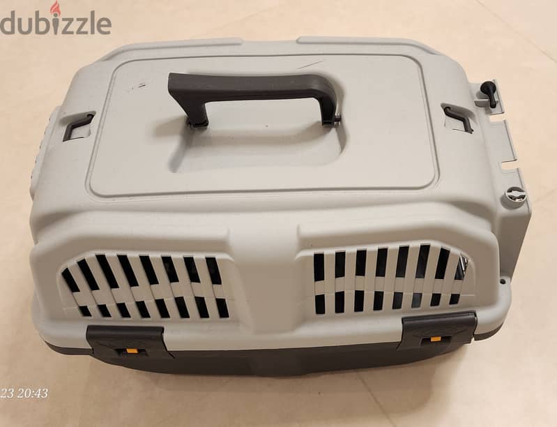 Cat carrier 1