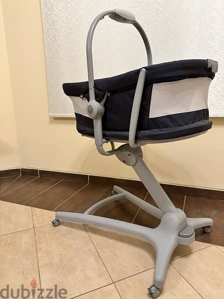 Chicco Baby Hug 4 in 1 Air crib/recliner/highchair 4