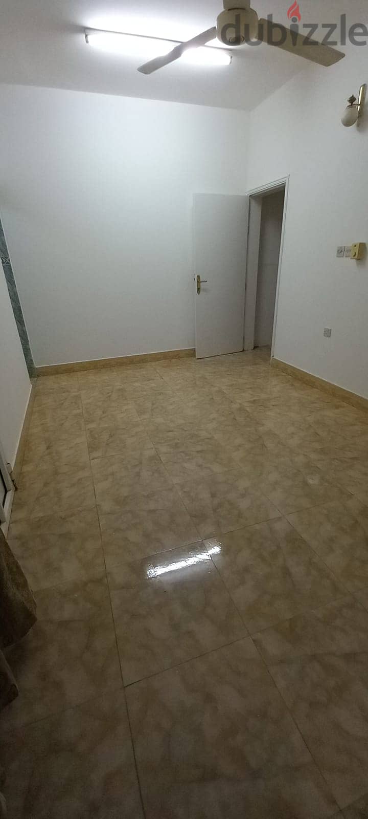 A studio for rent in Al Khuwair for 130 riyals, including services 1