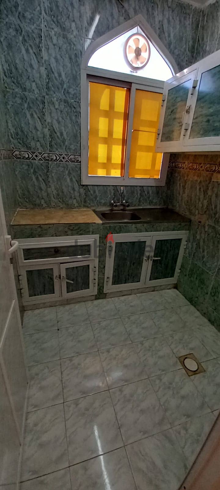 A studio for rent in Al Khuwair for 130 riyals, including services 6