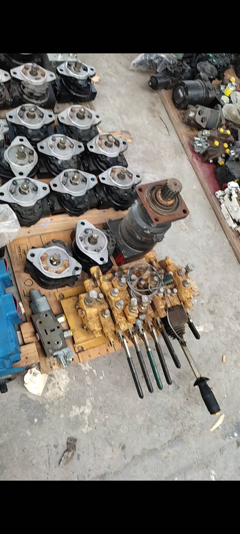 hydraulic cylinder, pump's, valve, Equipment's spare parts 3
