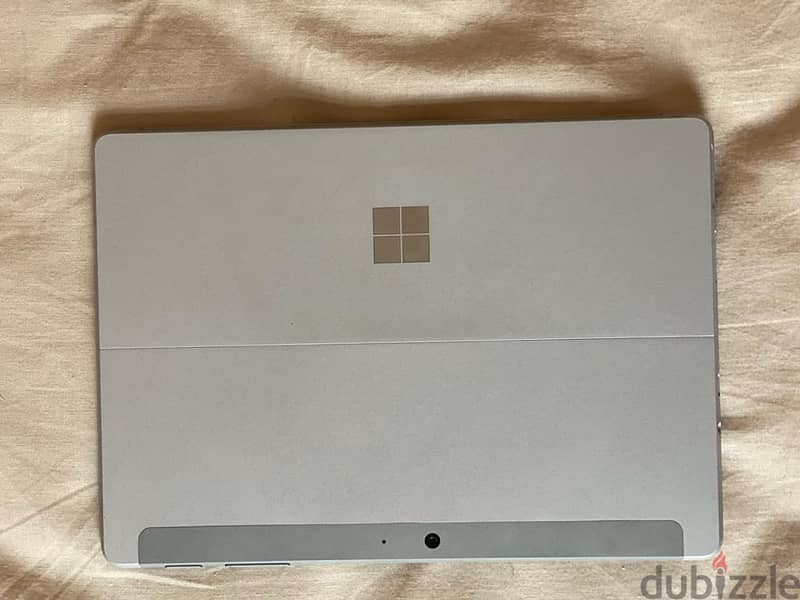 Microsoft Surface Go 2 – 4GB RAM / 64GB SSD / Cond: 10/10 10