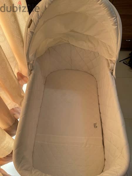 Giggles Baby Cradle from centrepoint sparingly used with box 1