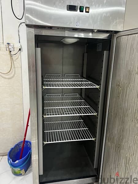 chiller in very good condition 1